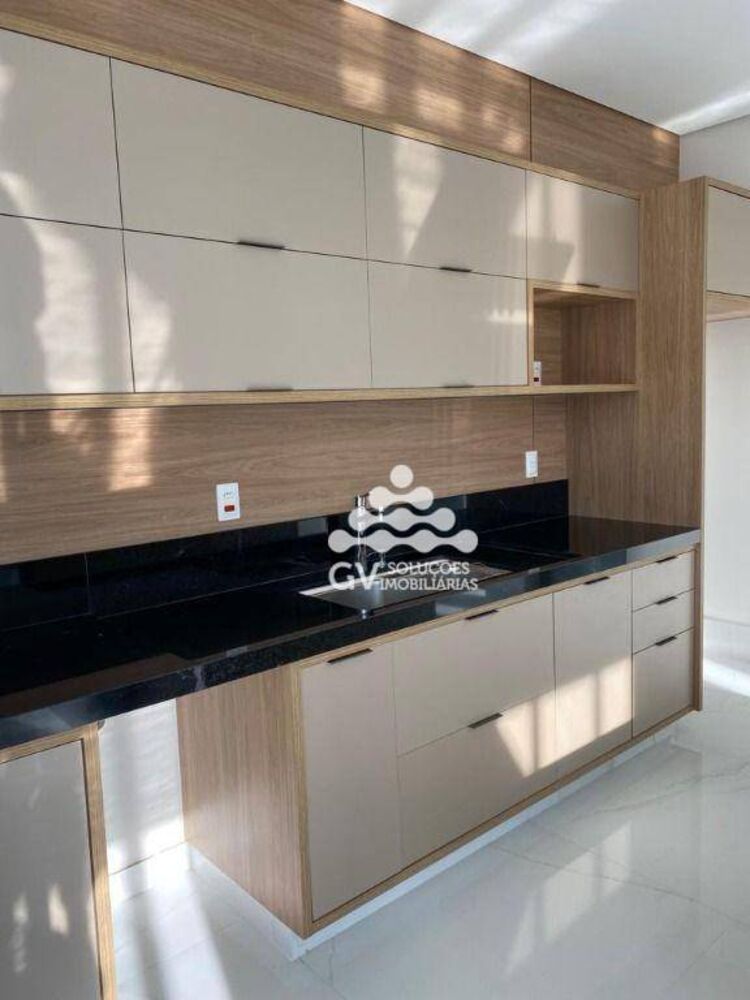 Sobrado à venda com 4 quartos, 307m² - Foto 3