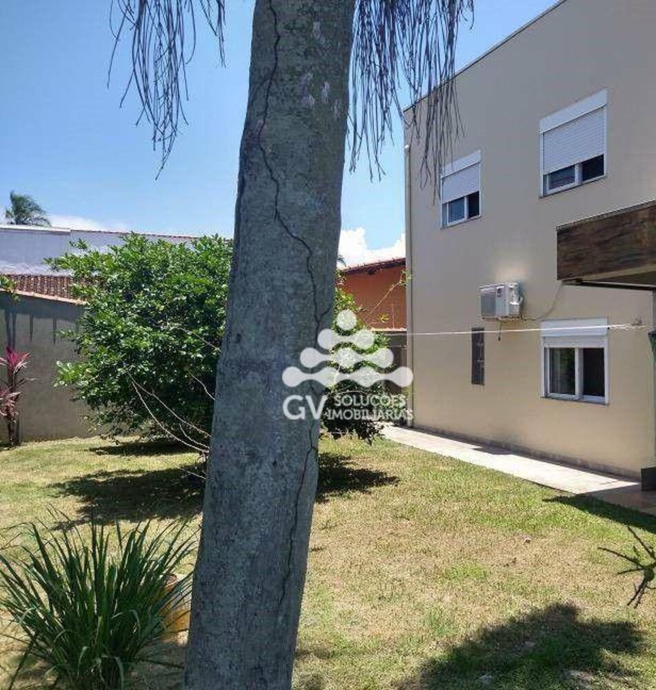 Casa, 6 quartos, 300 m² - Foto 1