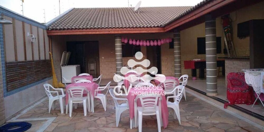Chácara à venda com 1 quarto, 100m² - Foto 2