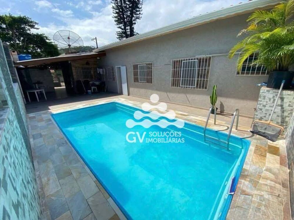 Casa à venda com 3 quartos, 140m² - Foto 2