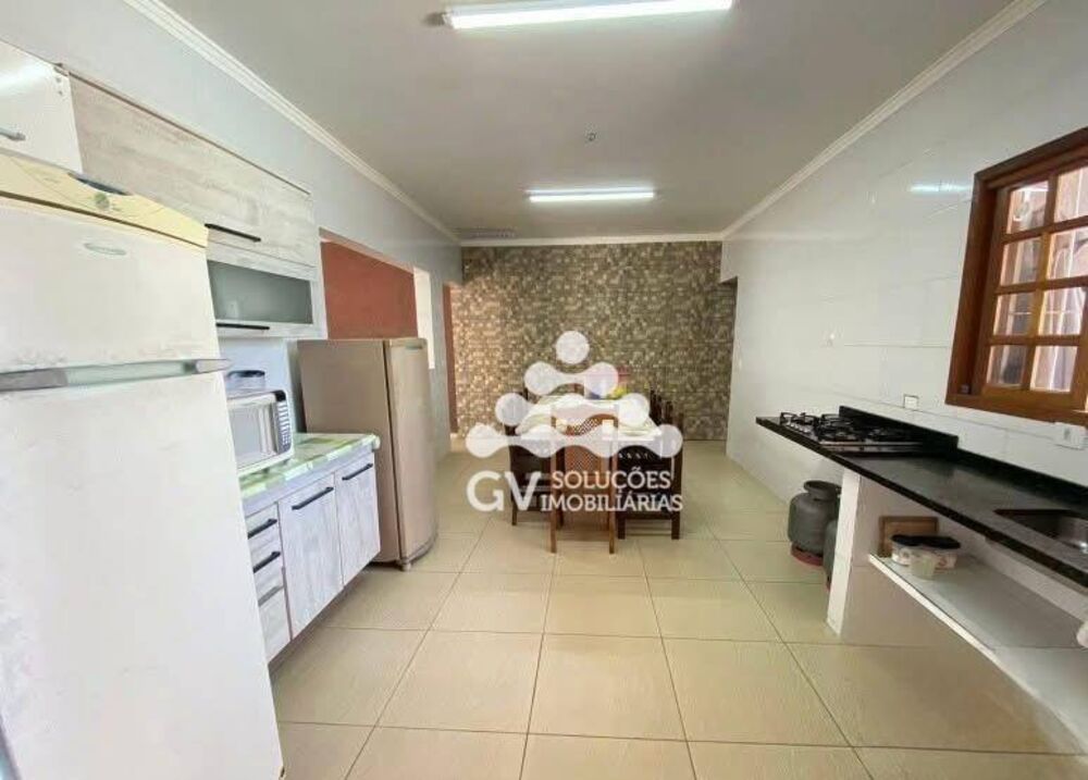 Casa à venda com 3 quartos, 140m² - Foto 8