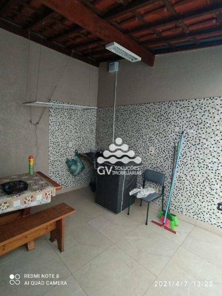 Casa, 3 quartos, 218 m² - Foto 4