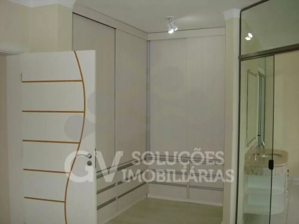 Casa de Condomínio à venda com 3 quartos, 330m² - Foto 4