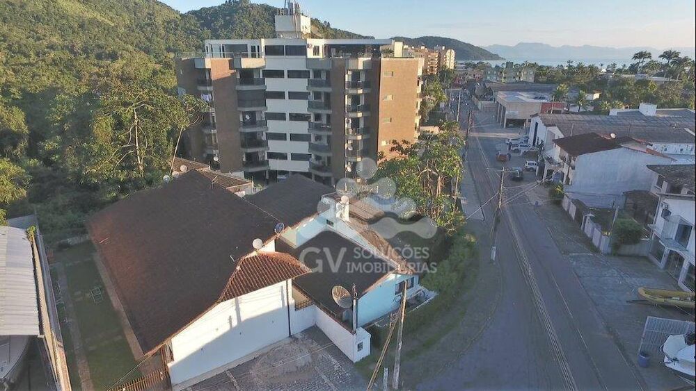 Casa, 3 quartos, 360 m² - Foto 1