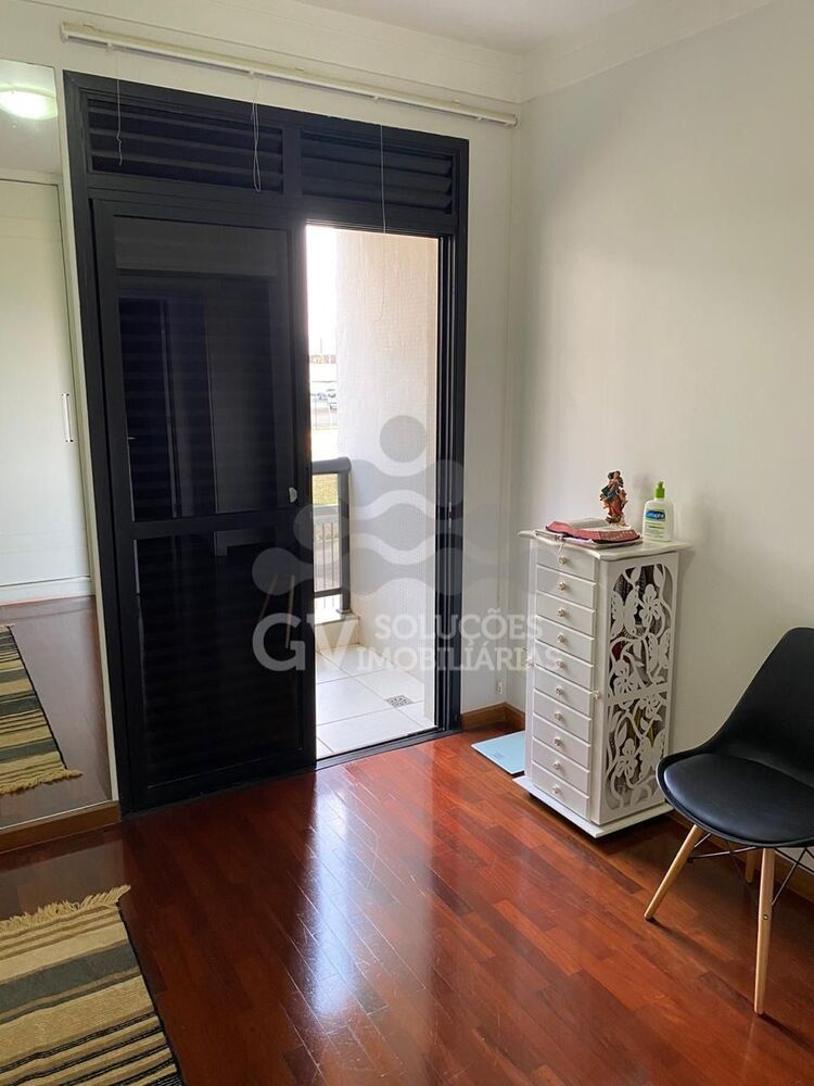 Apartamento à venda com 3 quartos, 118m² - Foto 4
