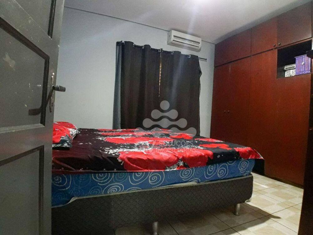 Casa, 3 quartos, 235 m² - Foto 4