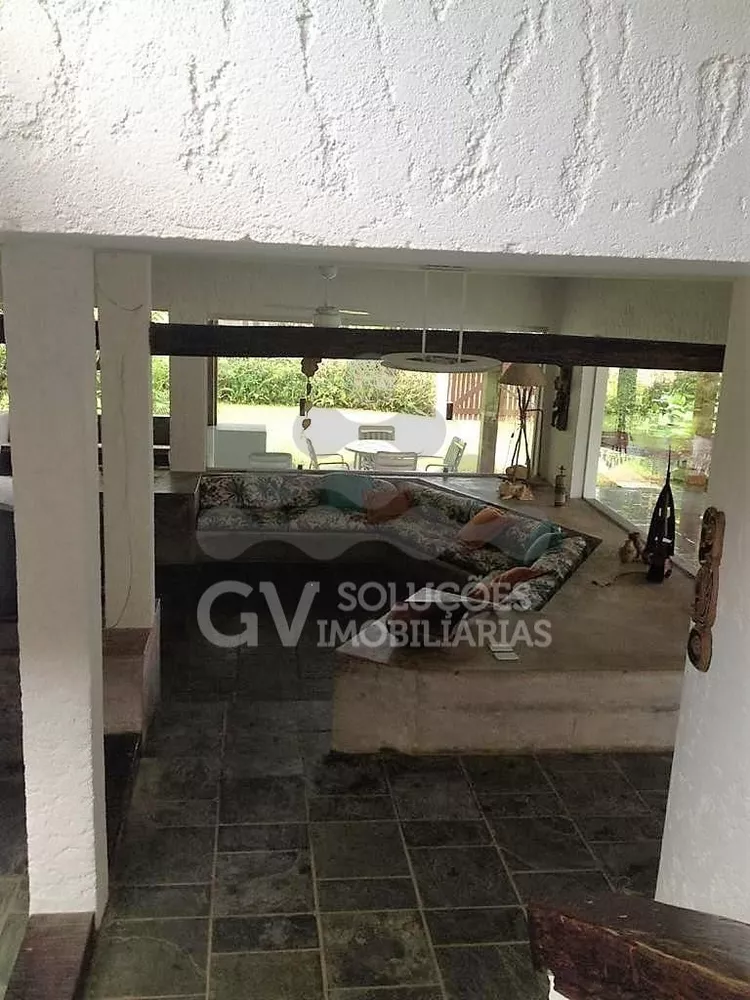 Casa de Condomínio à venda com 5 quartos, 426m² - Foto 4