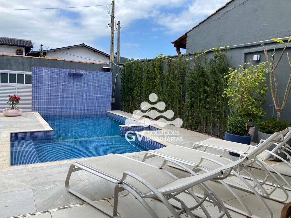 Casa, 5 quartos, 177 m² - Foto 4