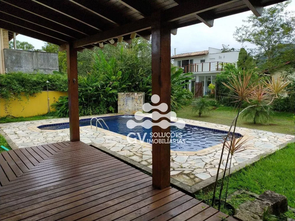 Casa de Condomínio à venda com 5 quartos, 500m² - Foto 3