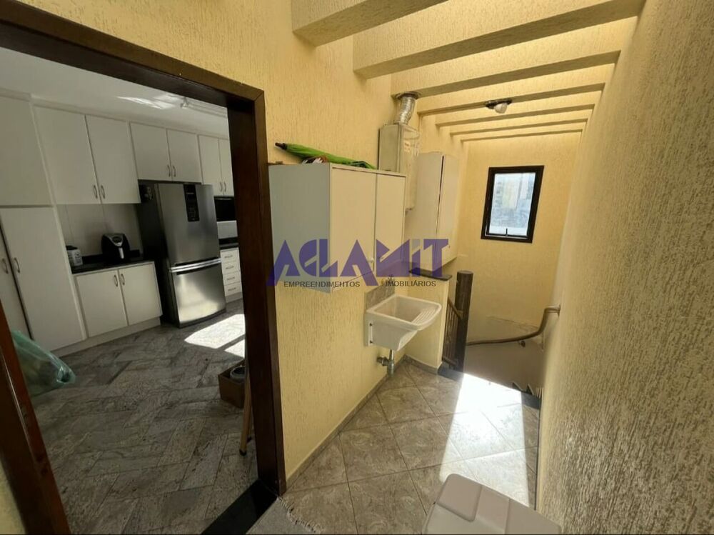 Casa de Condomínio à venda com 3 quartos, 233m² - Foto 18