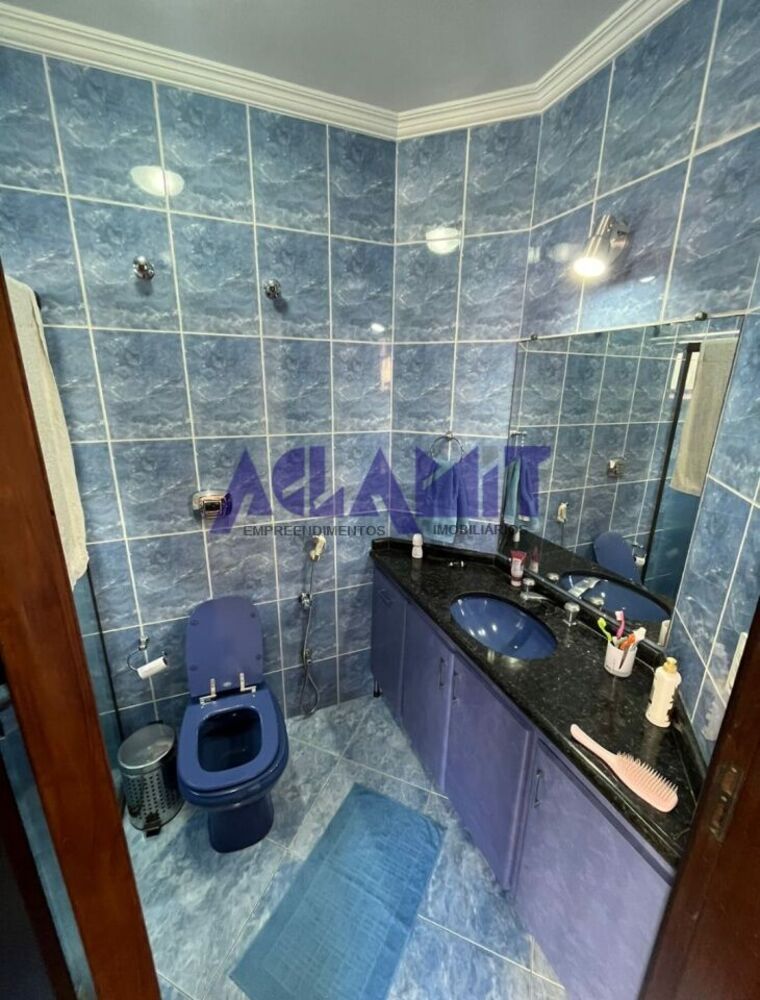 Casa de Condomínio à venda com 3 quartos, 233m² - Foto 9