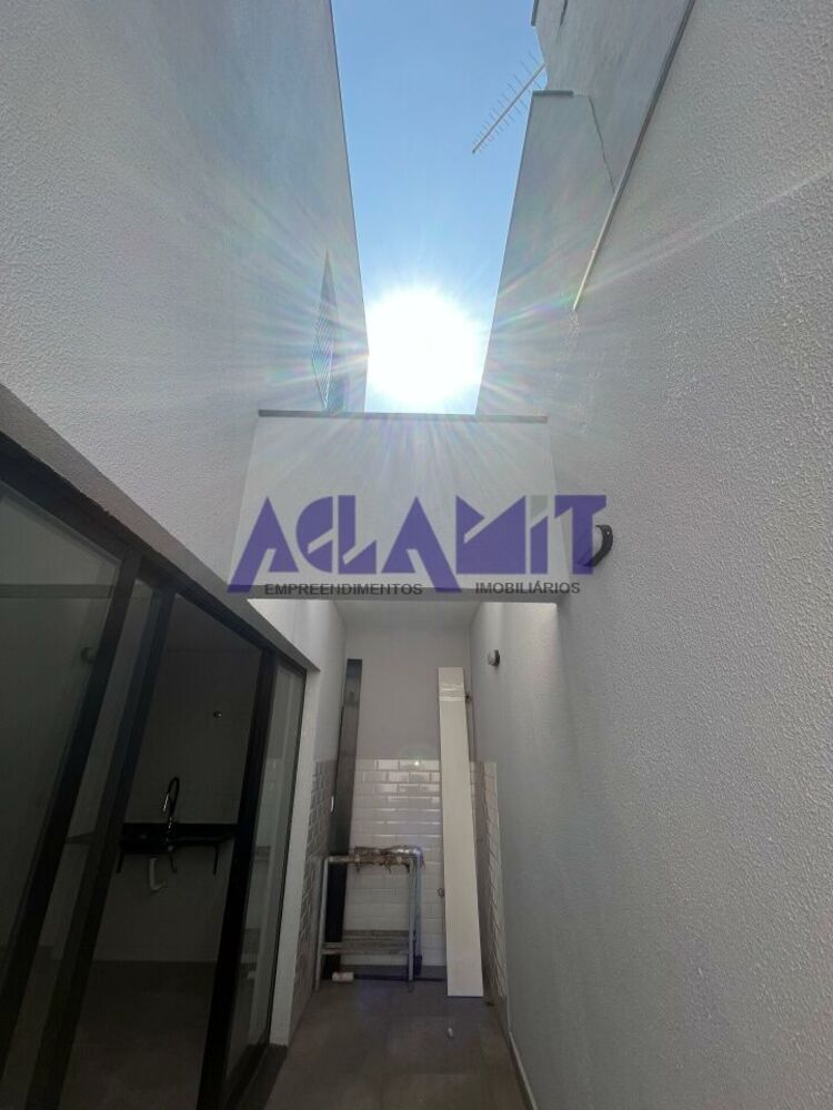 Casa de Condomínio à venda com 3 quartos, 110m² - Foto 3