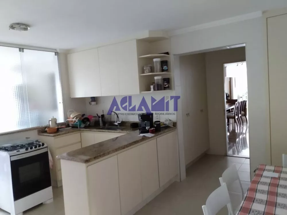 Apartamento à venda com 3 quartos, 165m² - Foto 4