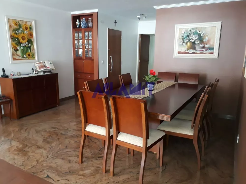 Apartamento à venda com 3 quartos, 165m² - Foto 3