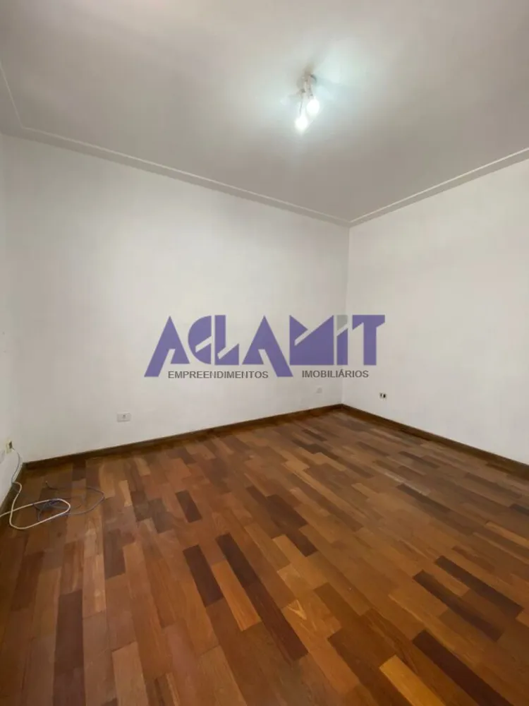 Casa, 3 quartos, 210 m² - Foto 2