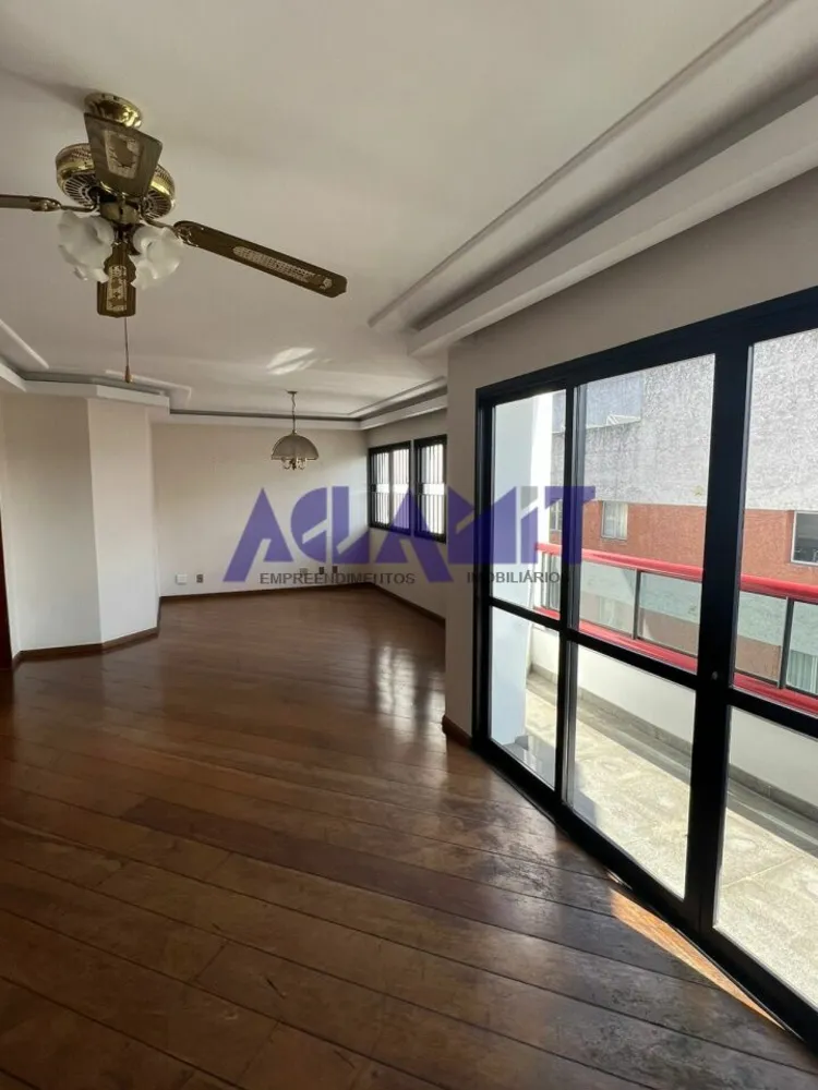 Apartamento, 3 quartos, 148 m² - Foto 1