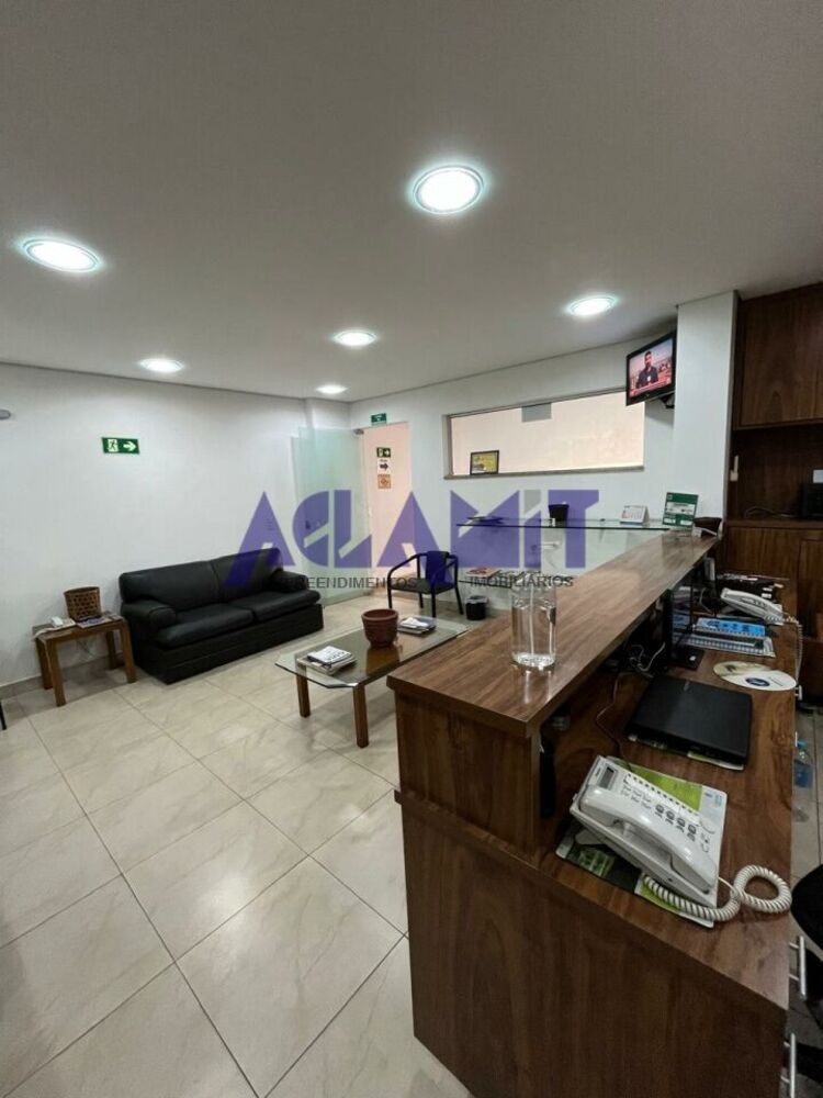 Prédio Inteiro à venda com 1 quarto, 750m² - Foto 1
