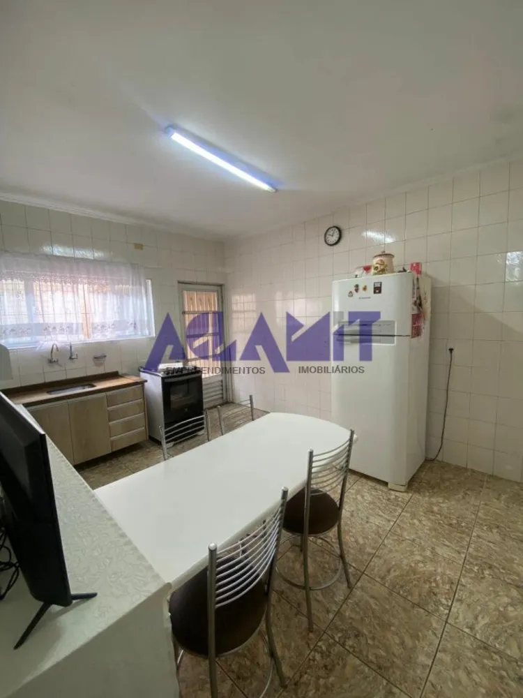 Casa, 3 quartos, 200 m² - Foto 8