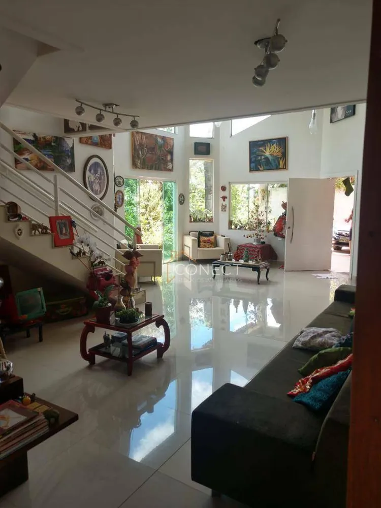 Casa, 4 quartos, 380 m² - Foto 1