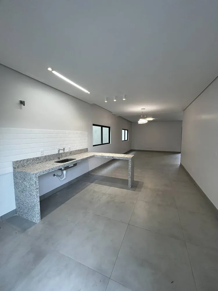 Casa, 3 quartos, 200 m² - Foto 10