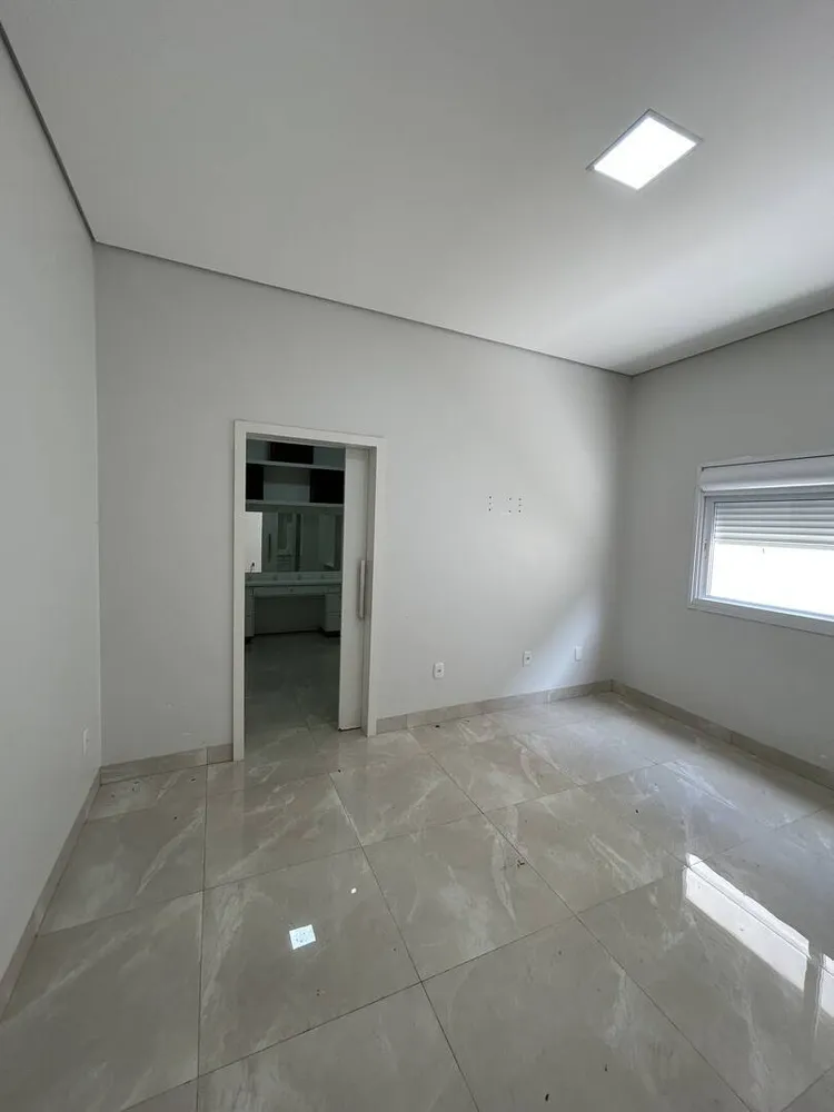 Casa, 3 quartos, 250 m² - Foto 3