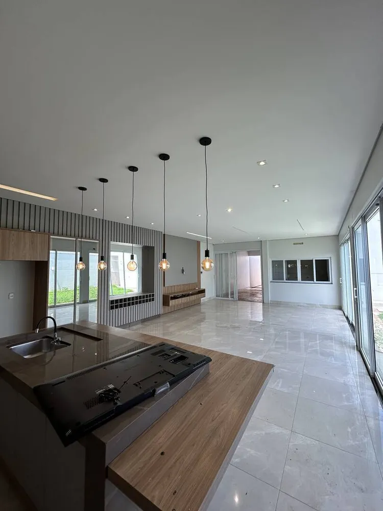 Casa, 3 quartos, 250 m² - Foto 6