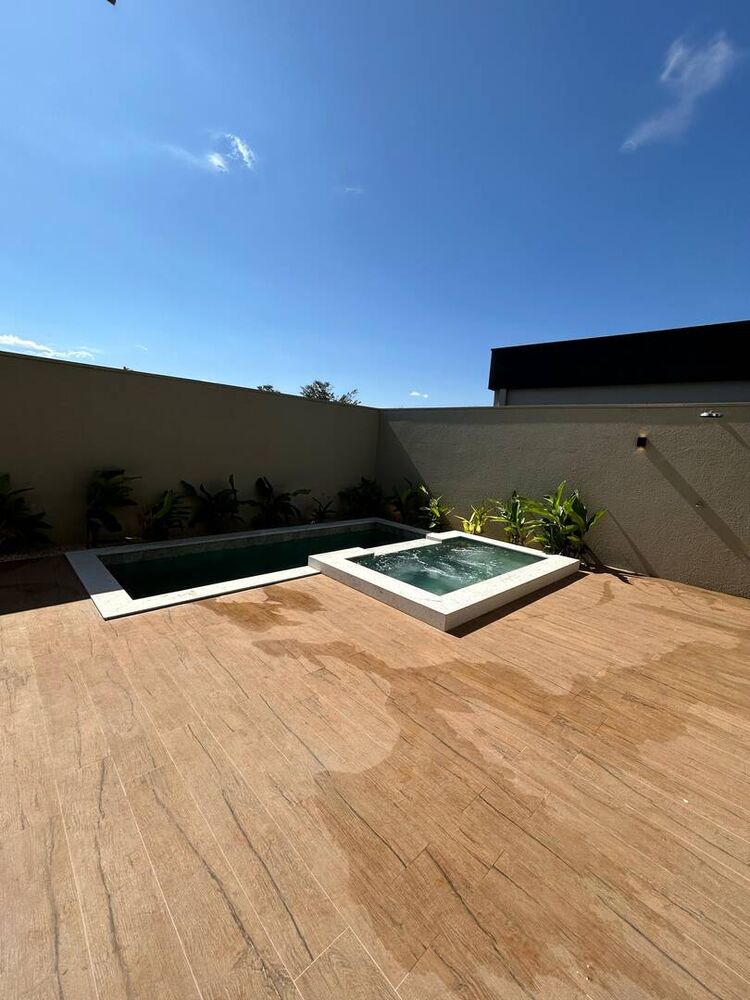Casa à venda com 3 quartos, 222m² - Foto 4