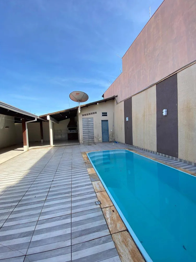 Casa, 3 quartos, 249 m² - Foto 2