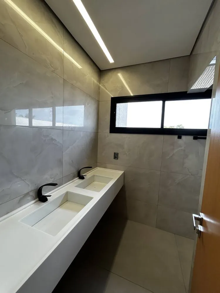 Casa, 4 quartos, 240 m² - Foto 8