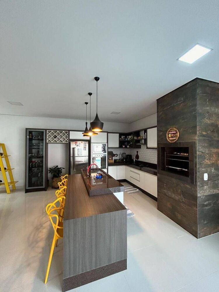 Casa à venda com 3 quartos, 196m² - Foto 7