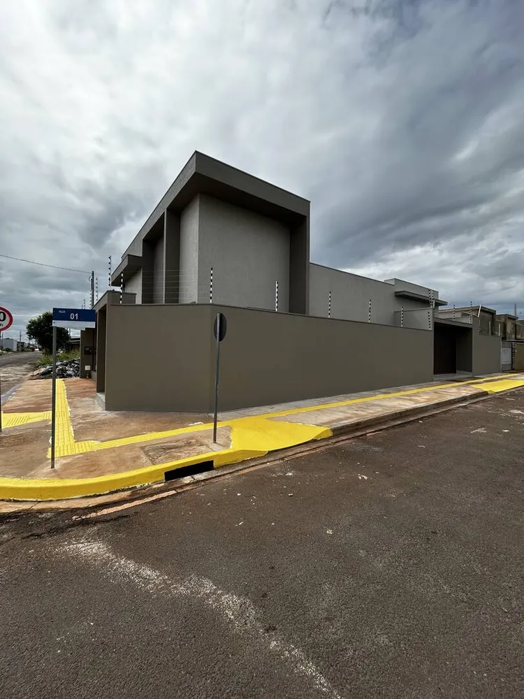Casa, 3 quartos, 240 m² - Foto 2