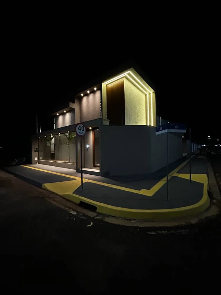 Casa, 3 quartos, 240 m² - Foto 1