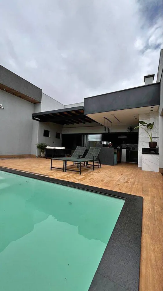 Casa, 3 quartos, 269 m² - Foto 2