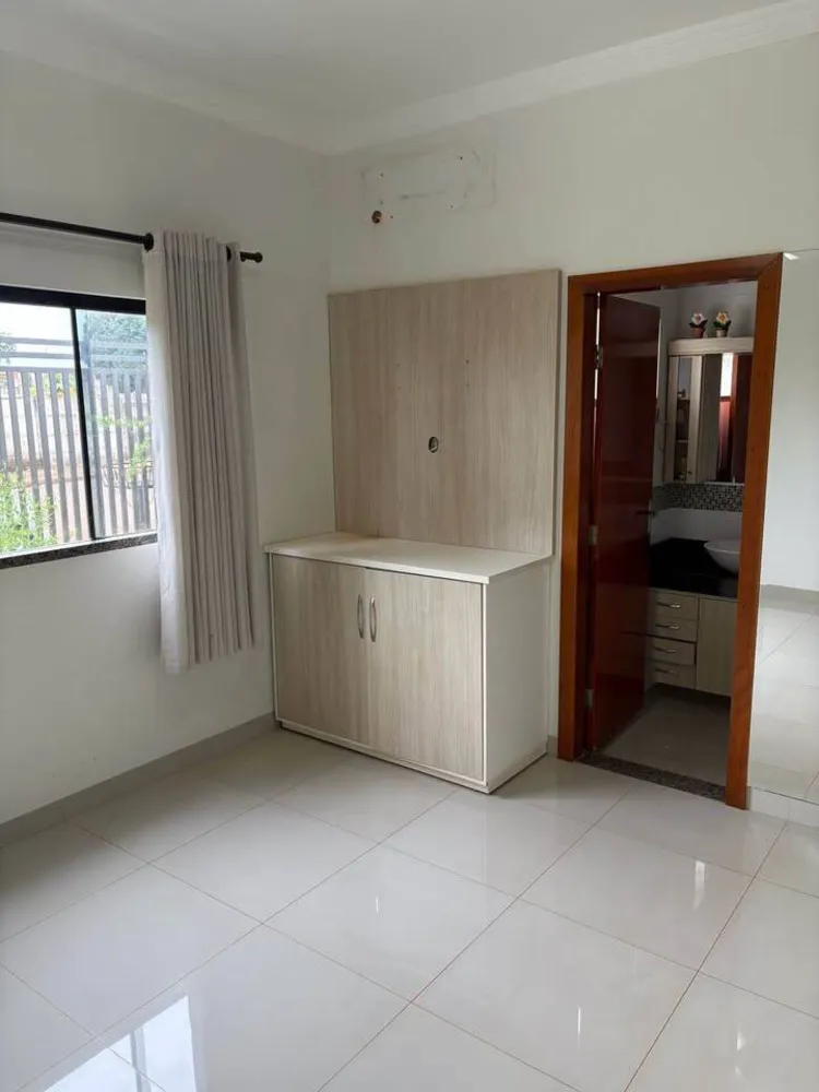 Casa, 3 quartos, 225 m² - Foto 2