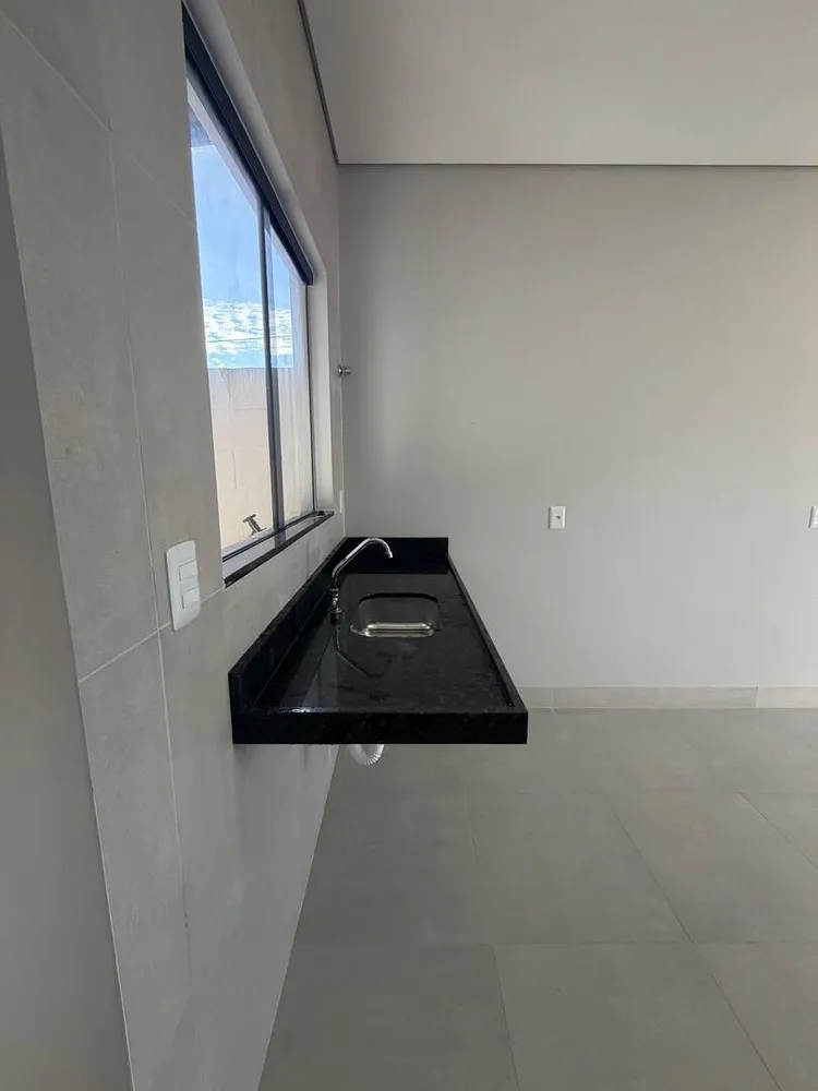 Casa, 3 quartos, 72 m² - Foto 2