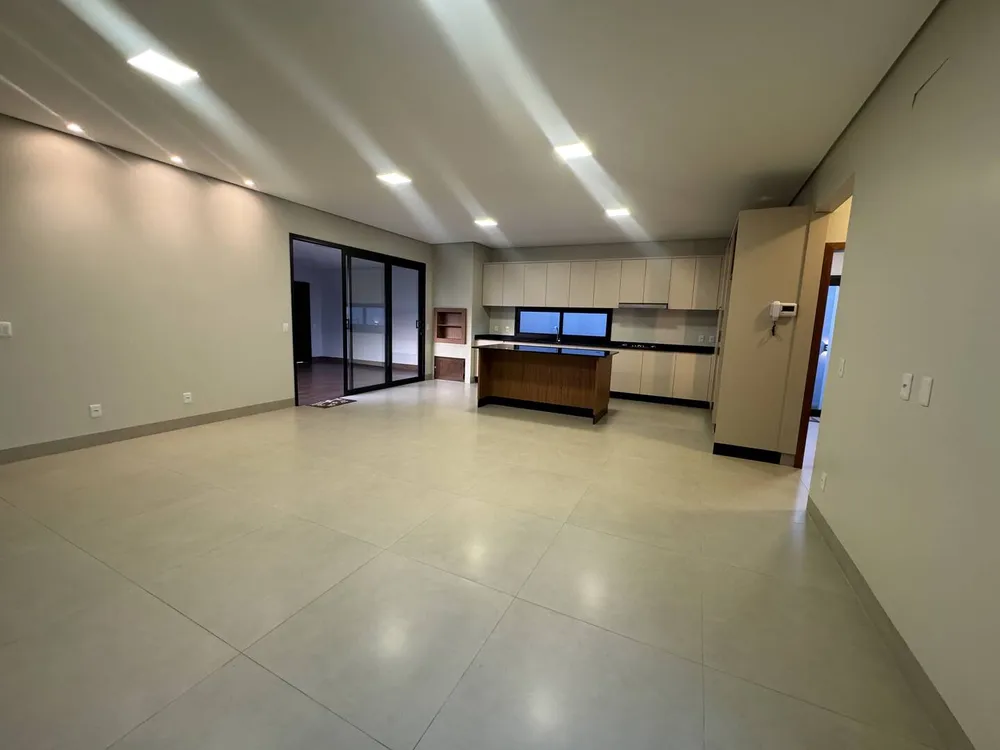 Casa, 3 quartos, 271 m² - Foto 3