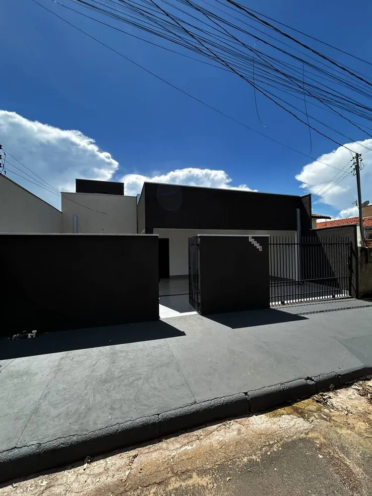 Casa, 3 quartos - Foto 1