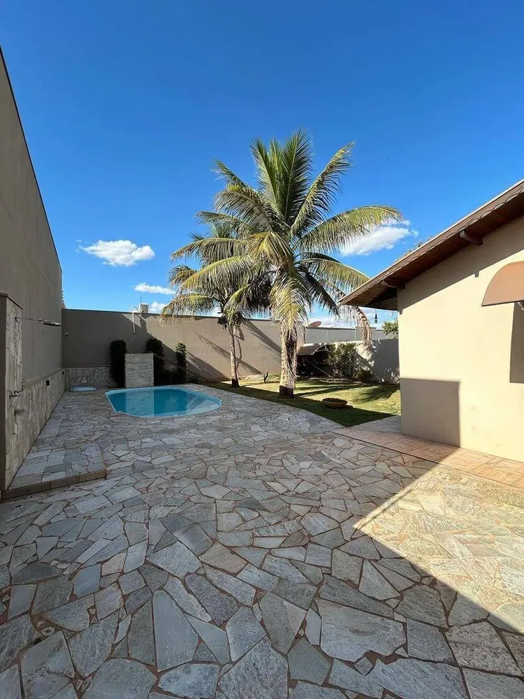 Casa, 3 quartos, 265 m² - Foto 2