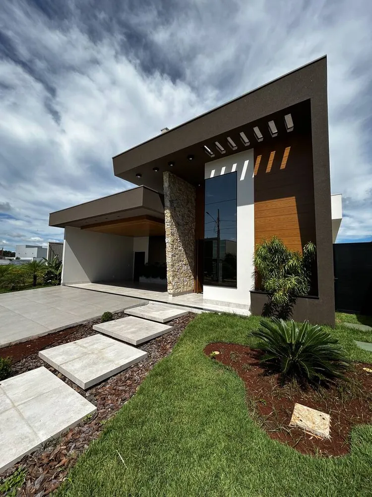 Casa, 3 quartos, 256 m² - Foto 1