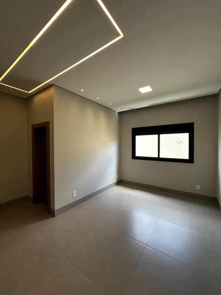 Casa, 3 quartos, 256 m² - Foto 4