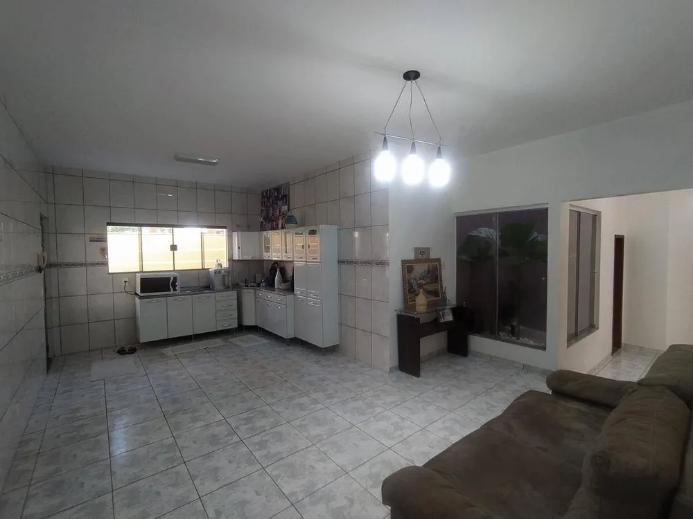 Casa, 3 quartos, 200 m² - Foto 11