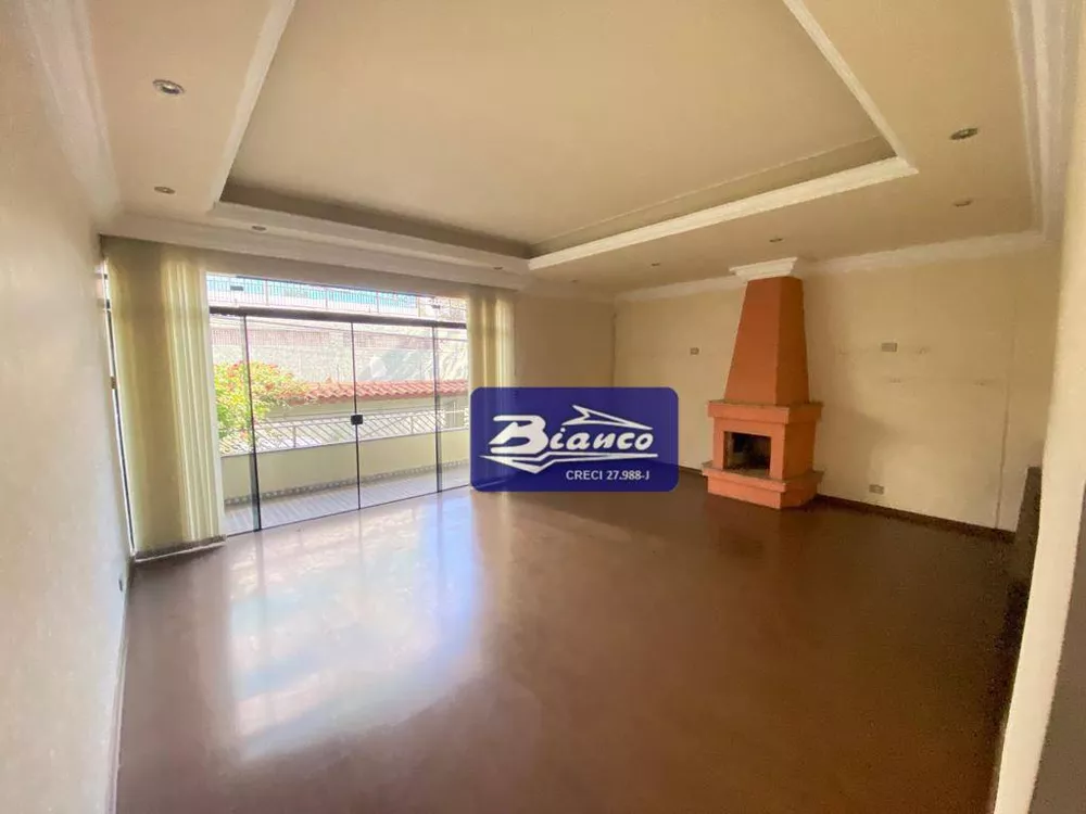 Casa para alugar com 4 quartos, 280m² - Foto 2