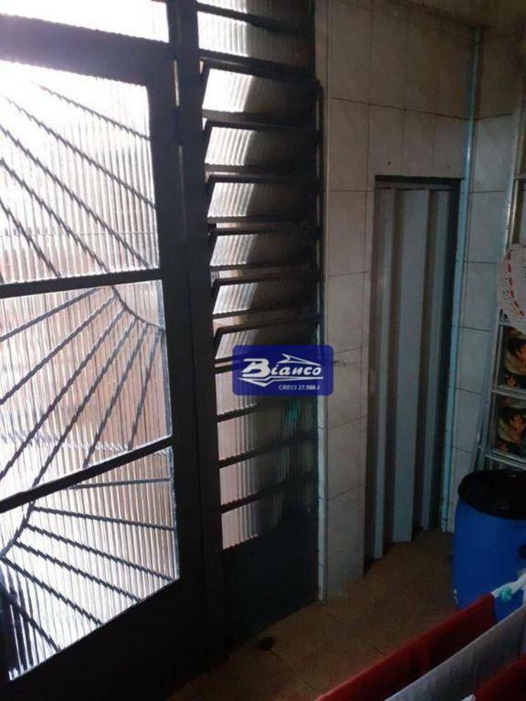 Casa à venda com 2 quartos, 120m² - Foto 4
