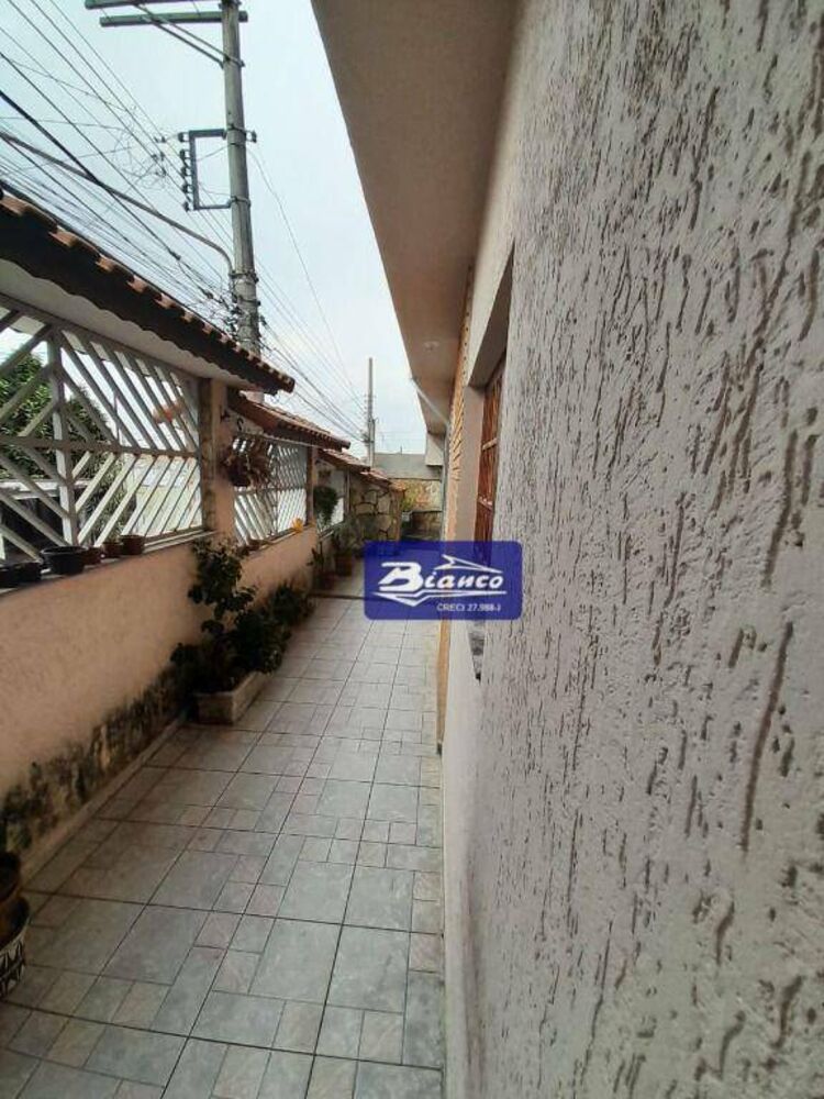 Sobrado, 3 quartos, 236 m² - Foto 2