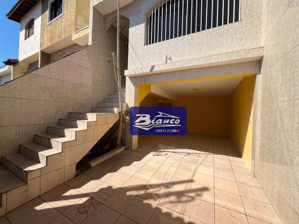 Sobrado à venda com 3 quartos, 125m² - Foto 2