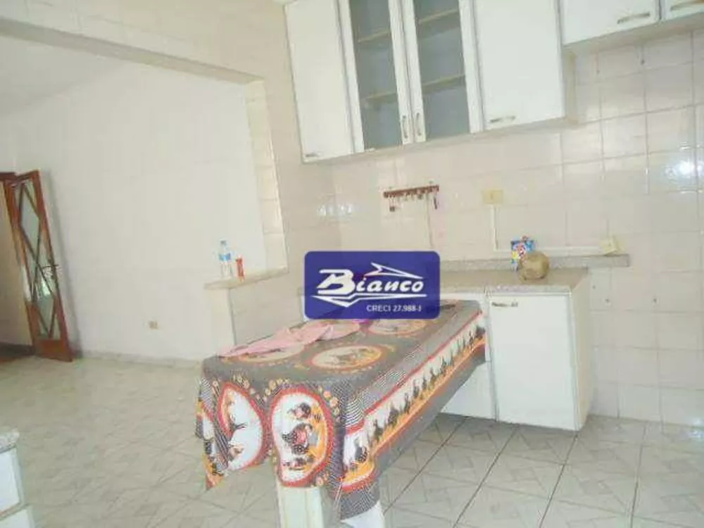 Sobrado à venda com 3 quartos, 192m² - Foto 2