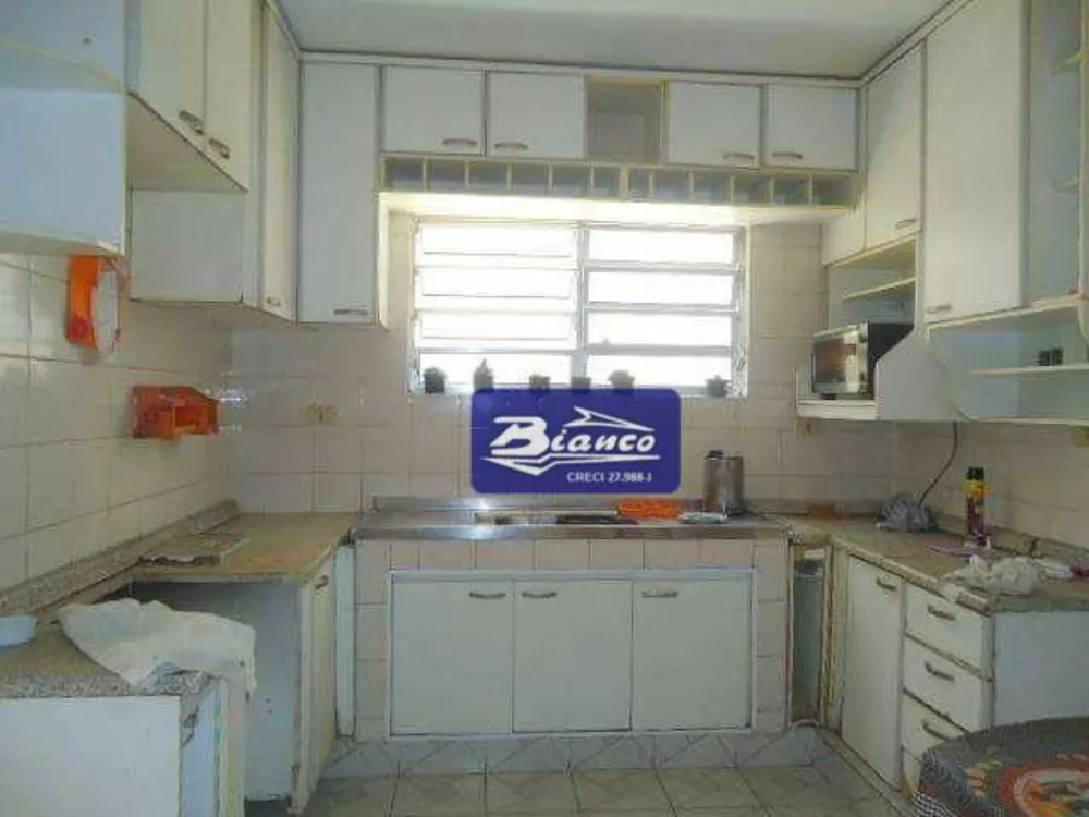 Sobrado à venda com 3 quartos, 192m² - Foto 1