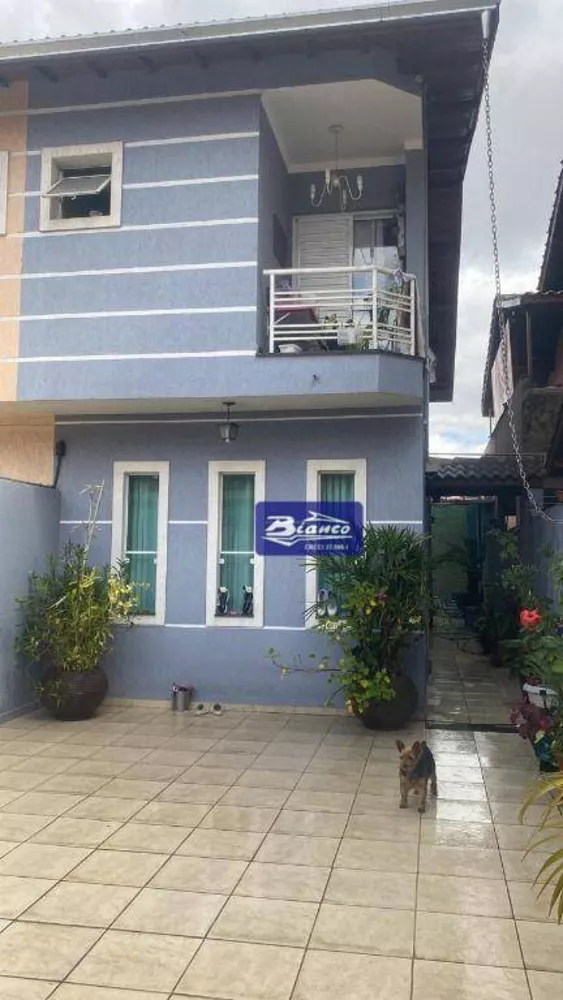 Sobrado à venda com 3 quartos, 150m² - Foto 1