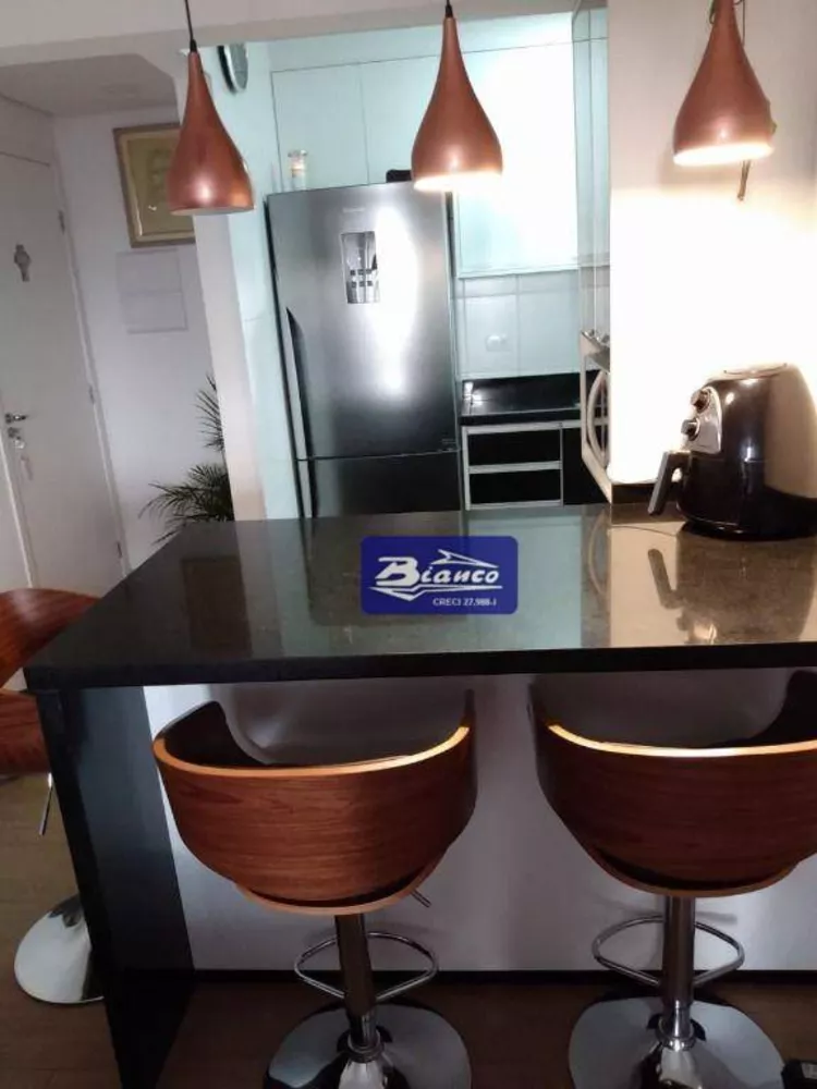 Apartamento à venda com 2 quartos, 65m² - Foto 1