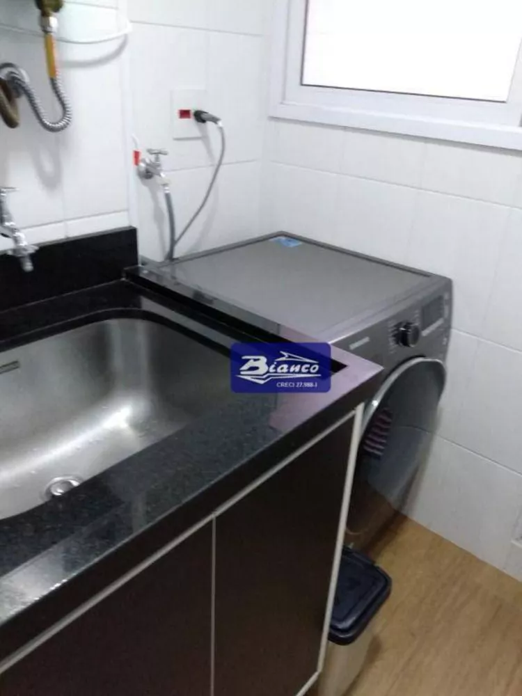 Apartamento à venda com 2 quartos, 65m² - Foto 2